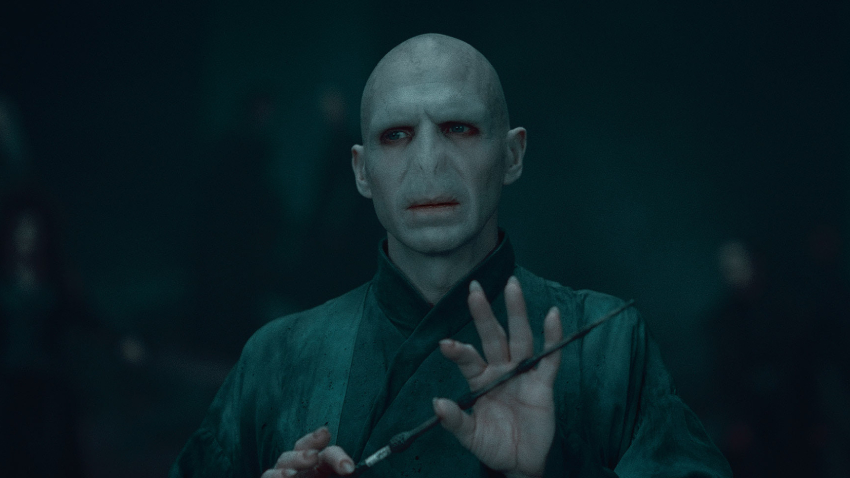 harry-potter-lord-voldemort-ralph-fiennes-movie-characters-you-wouldn't-want-to-encounter